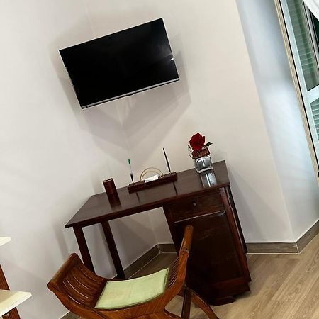 Appartement A Casa E Mamma' à Naples Extérieur photo