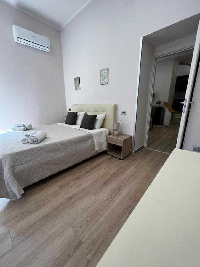 Appartement A Casa E Mamma' à Naples Extérieur photo