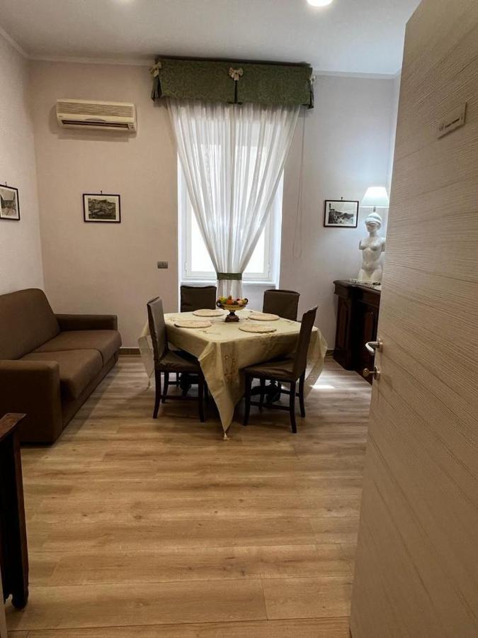 Appartement A Casa E Mamma' à Naples Extérieur photo