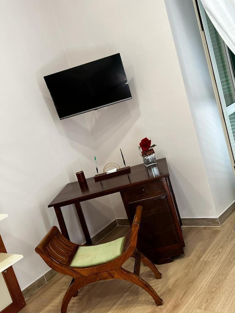 Appartement A Casa E Mamma' à Naples Extérieur photo